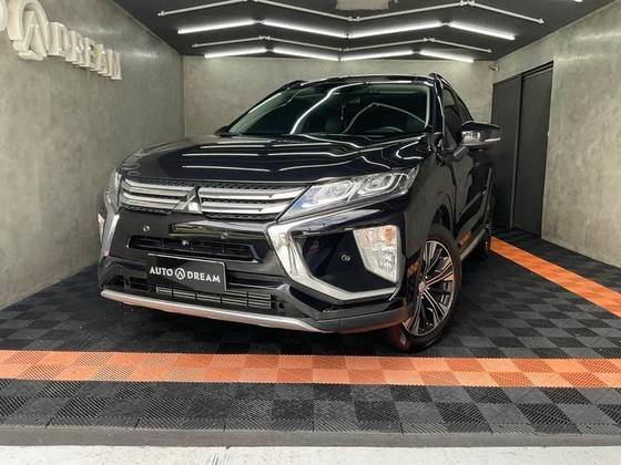 MITSUBISHI ECLIPSE CROSS 1.5 MIVEC TURBO GASOLINA HPE-S CVT MITSUBISHI ECLIPSE CROSS 1.5 MIVEC TURBO GASOLINA HPE-S CVT